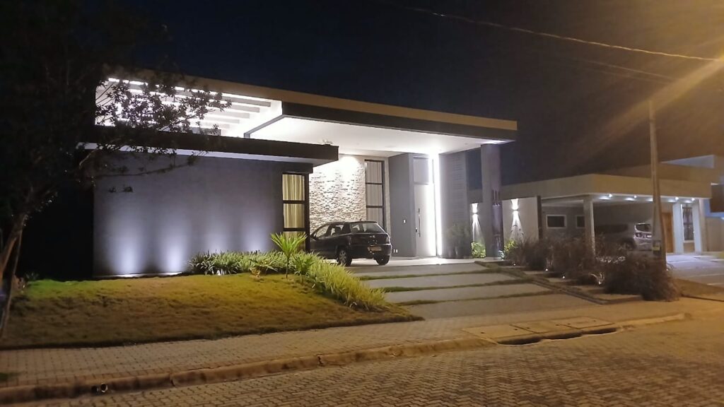 Casa à Venda  Estilo Resort no Ecopark Bourbon em Caçapava | Alto Padrão