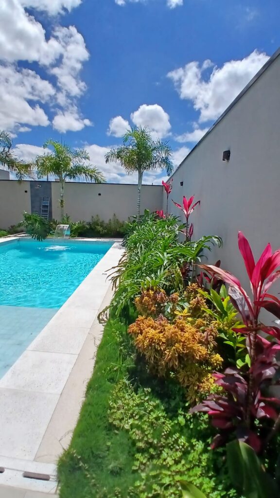 Casa à Venda  Estilo Resort no Ecopark Bourbon em Caçapava | Alto Padrão