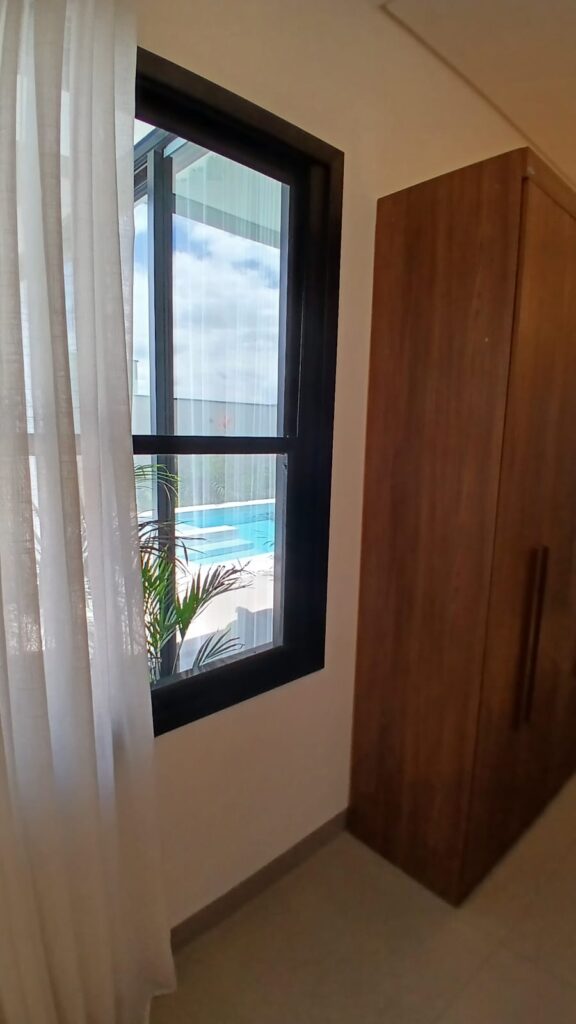 Casa à Venda  Estilo Resort no Ecopark Bourbon em Caçapava | Alto Padrão