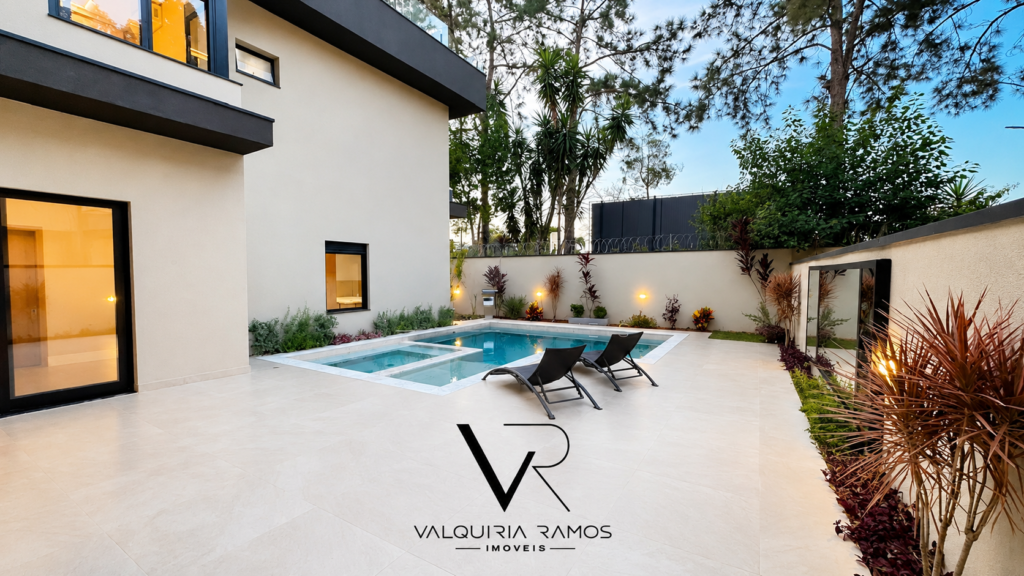 Casa de Alto Padrão à Venda no Jardim do Golfe – Urbanova, São José dos Campos | 5 Suítes e 480 m²